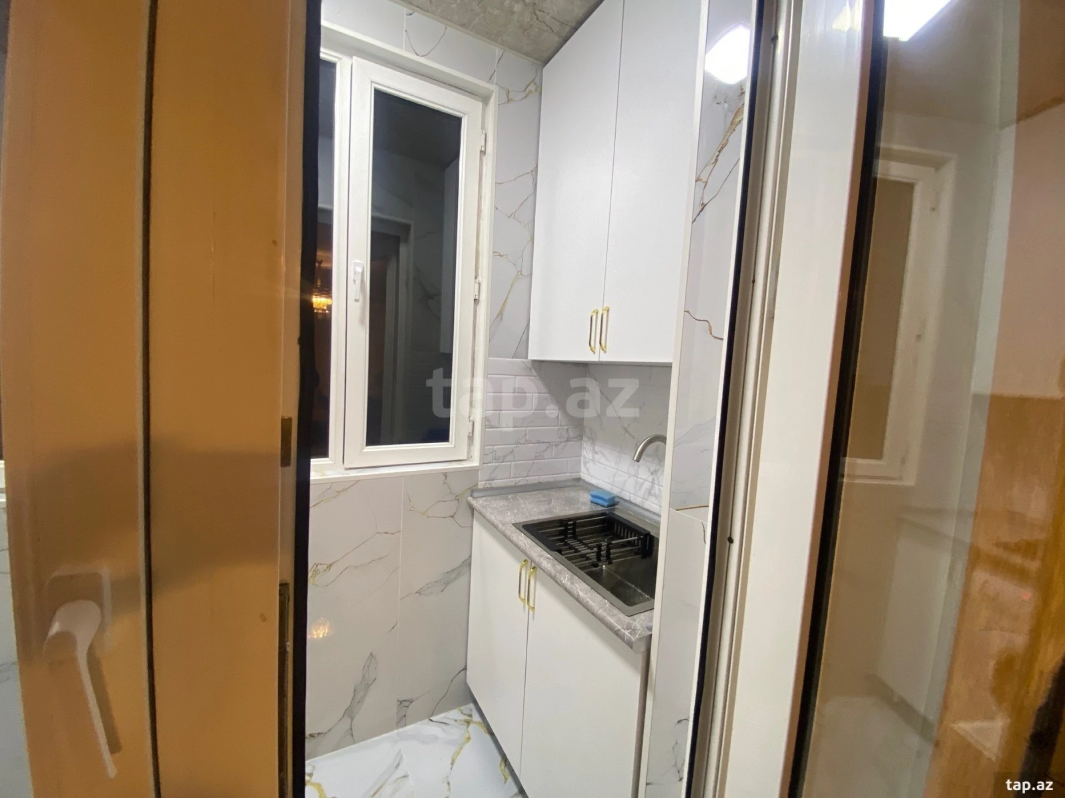 Kirayə verilir 2 otaqlı mənzil 45 m²