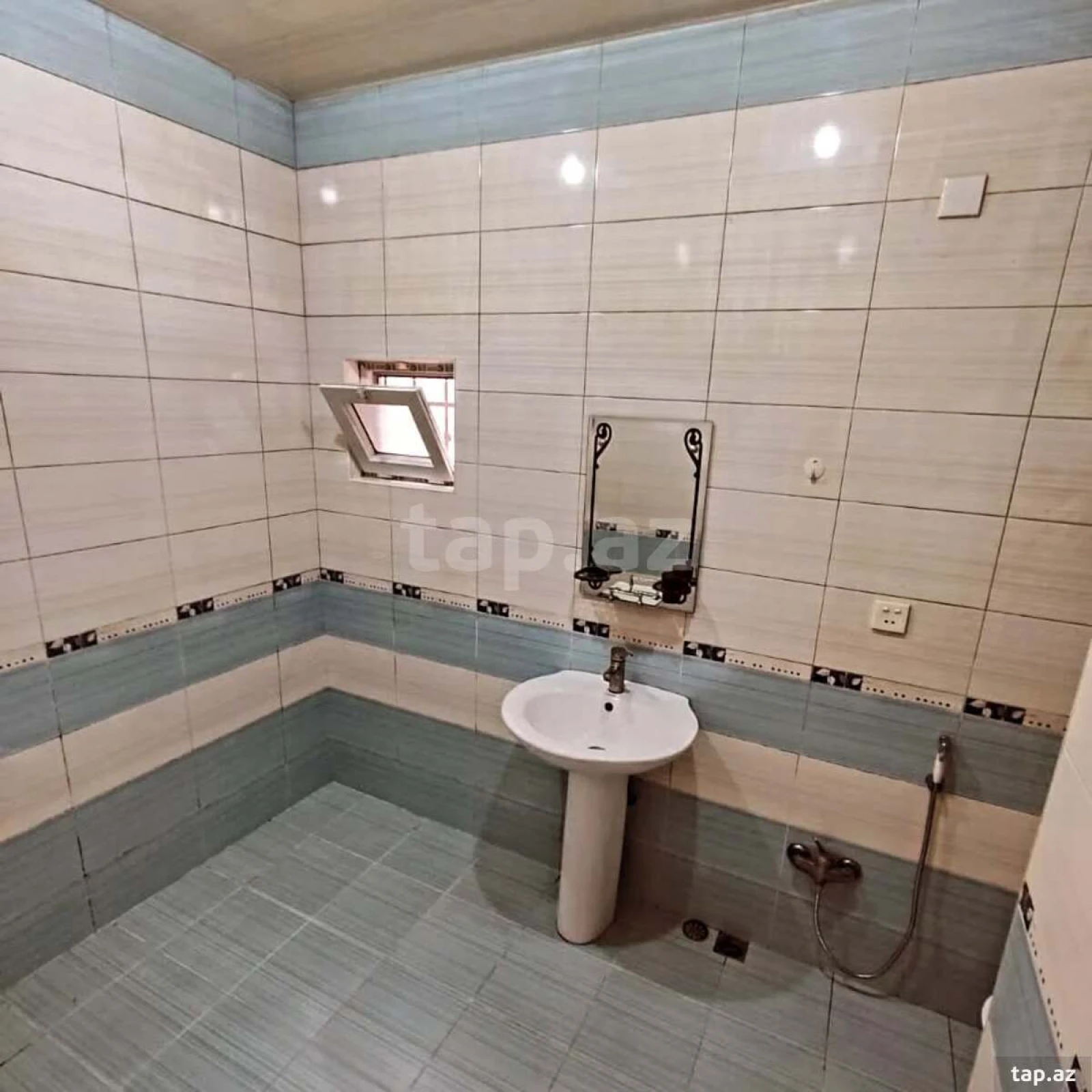 Kirayə verilir 4 otaqlı həyət evi 400 m²