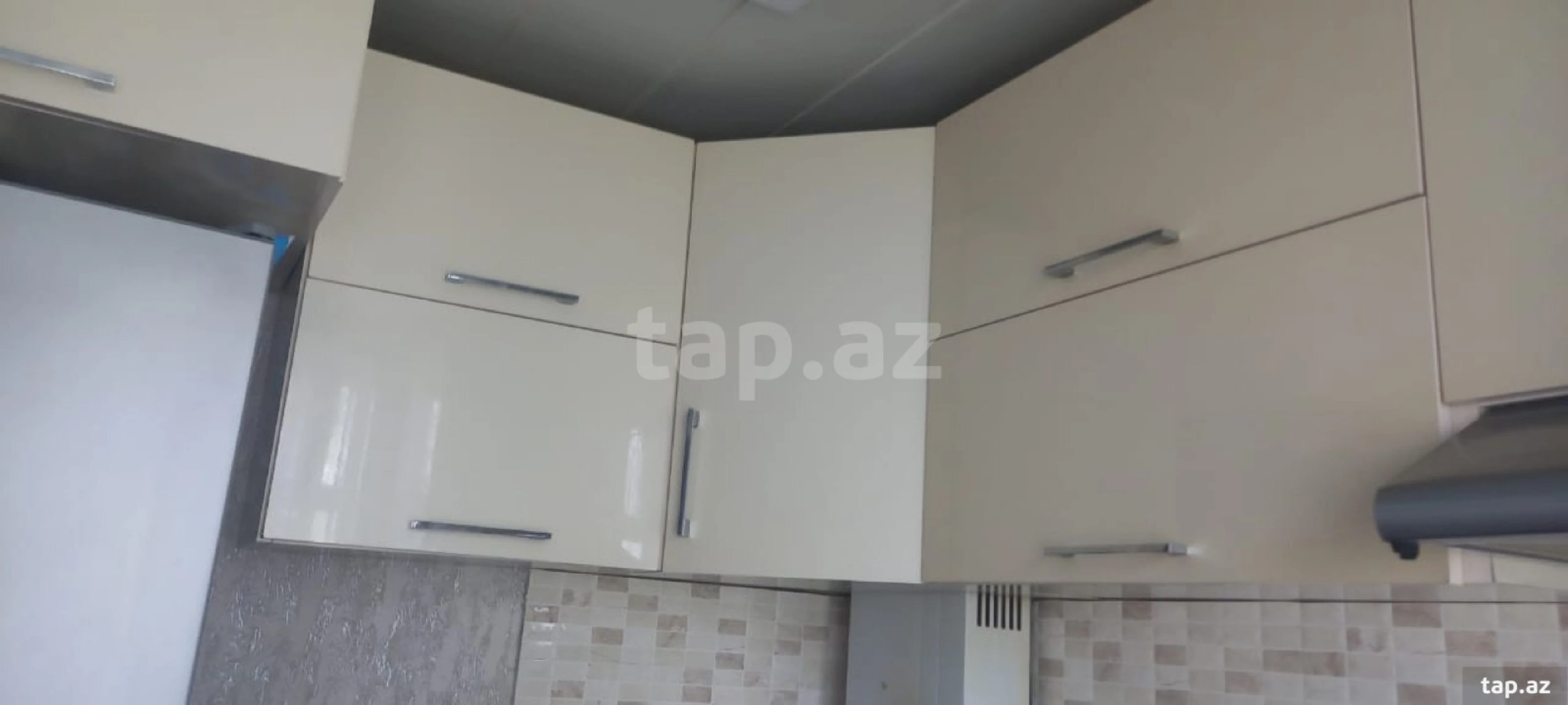 Satılır 3 otaqlı mənzil 75 m²