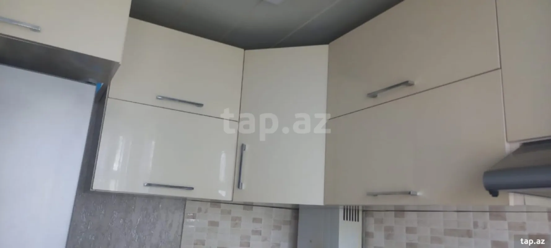 Satılır 3 otaqlı mənzil 75 m²