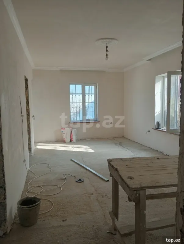 Satılır 3 otaqlı həyət evi