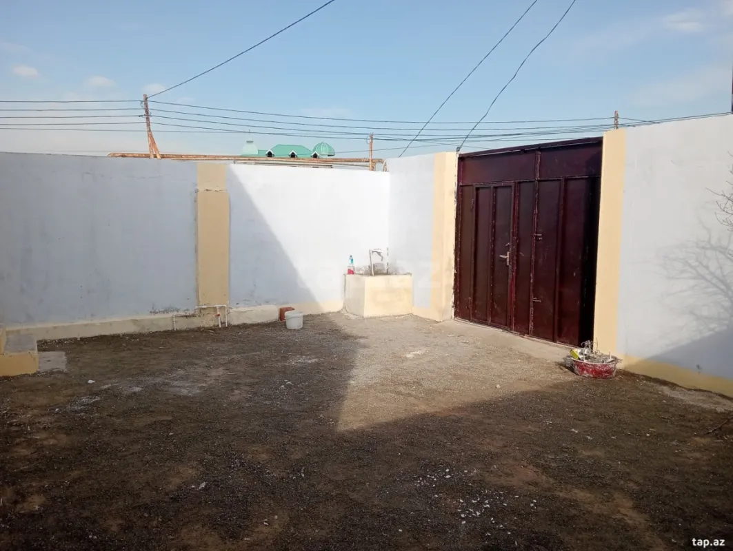 Satılır 3 otaqlı həyət evi