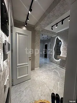 Satılır 3 otaqlı yeni tikili 125 m²