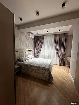 Satılır 3 otaqlı yeni tikili 125 m²