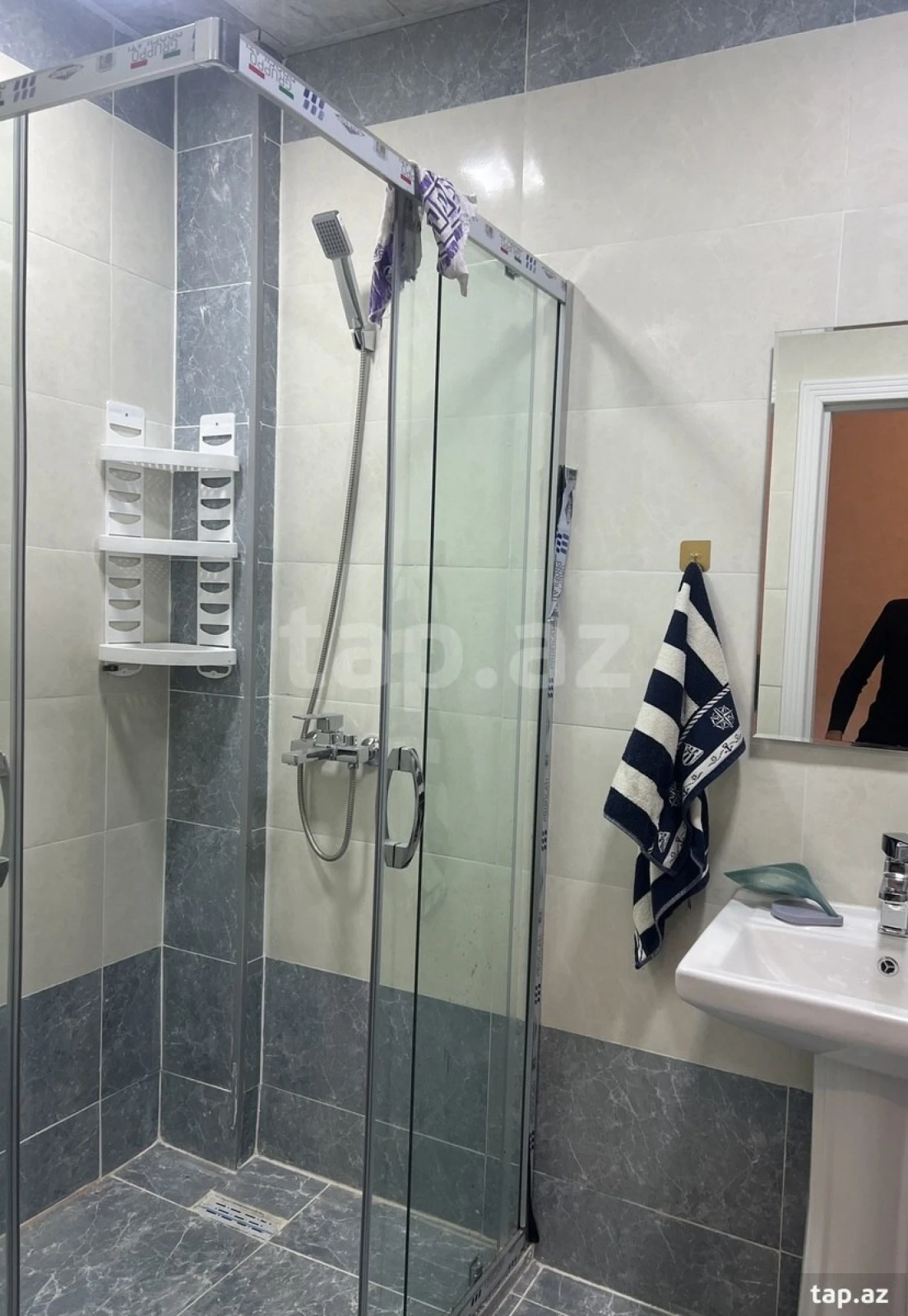 Kirayə verilir 2 otaqlı yeni tikili 52 m²