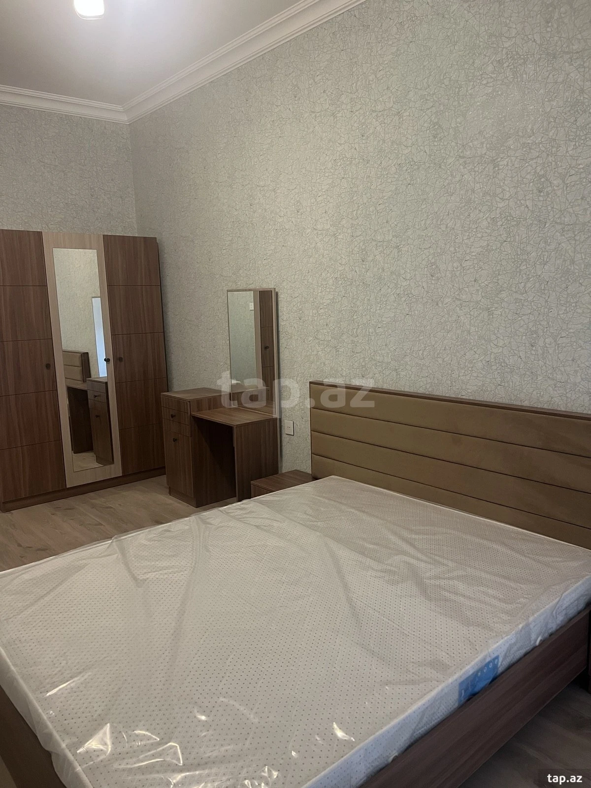 Kirayə verilir 2 otaqlı yeni tikili 52 m²