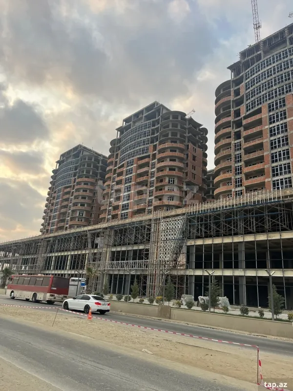 Satılır 2 otaqlı yeni tikili 83 m²