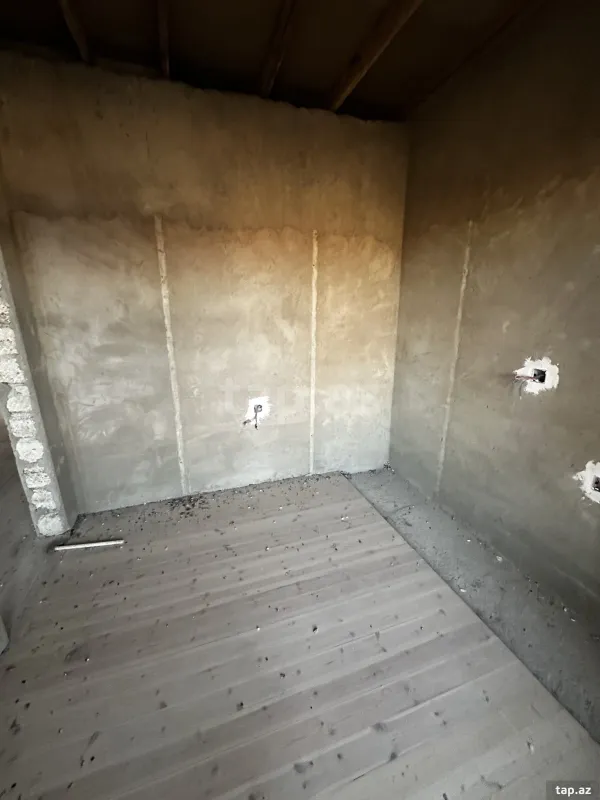 Satılır 6 otaqlı həyət evi 150 m²