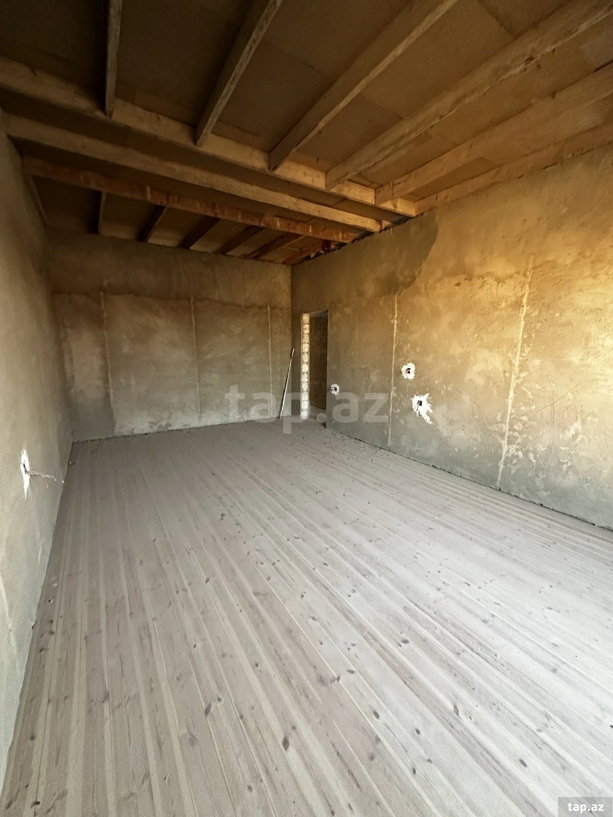 Satılır 6 otaqlı həyət evi 150 m²