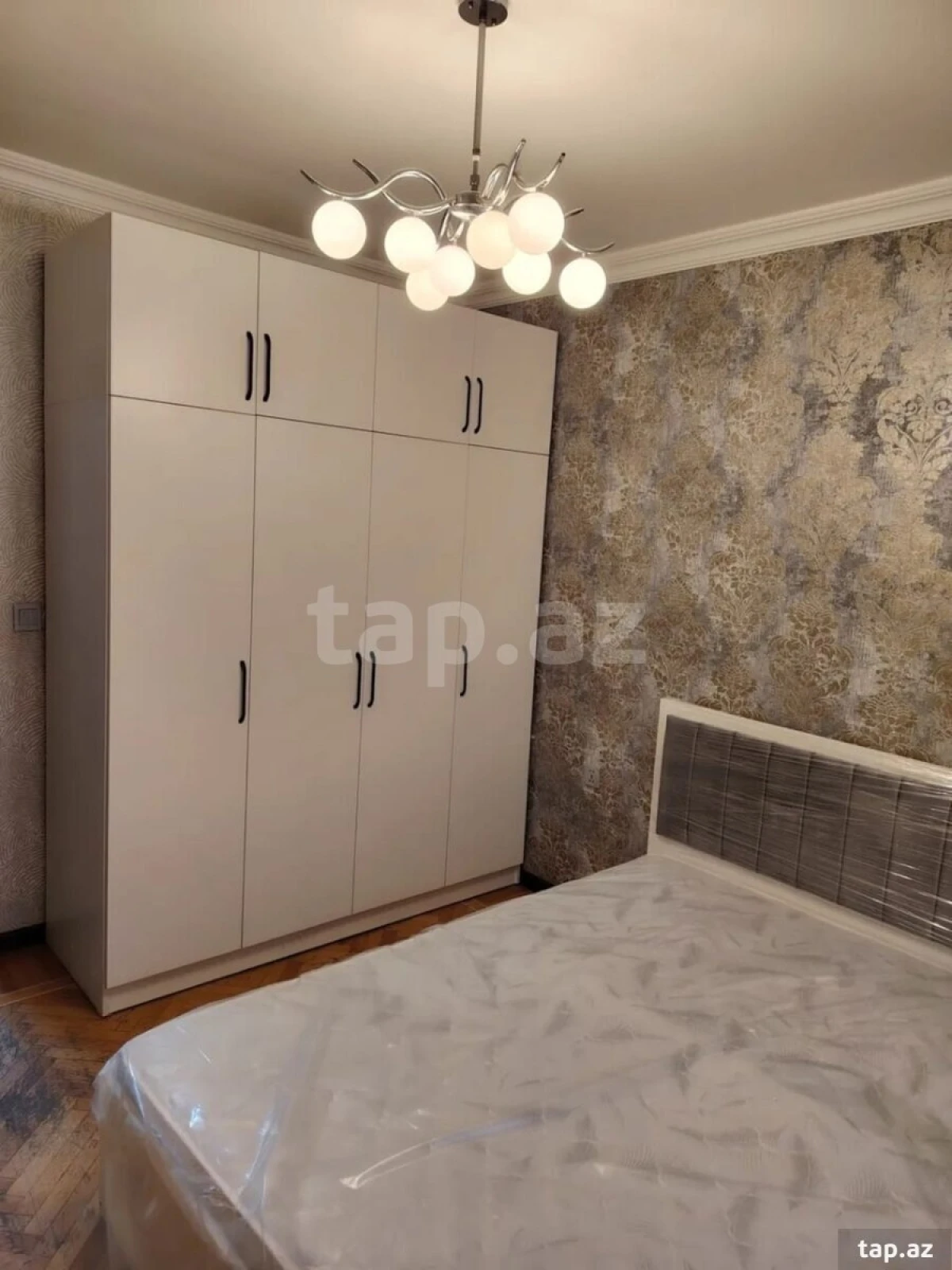Kirayə verilir 2 otaqlı yeni tikili 65 m²