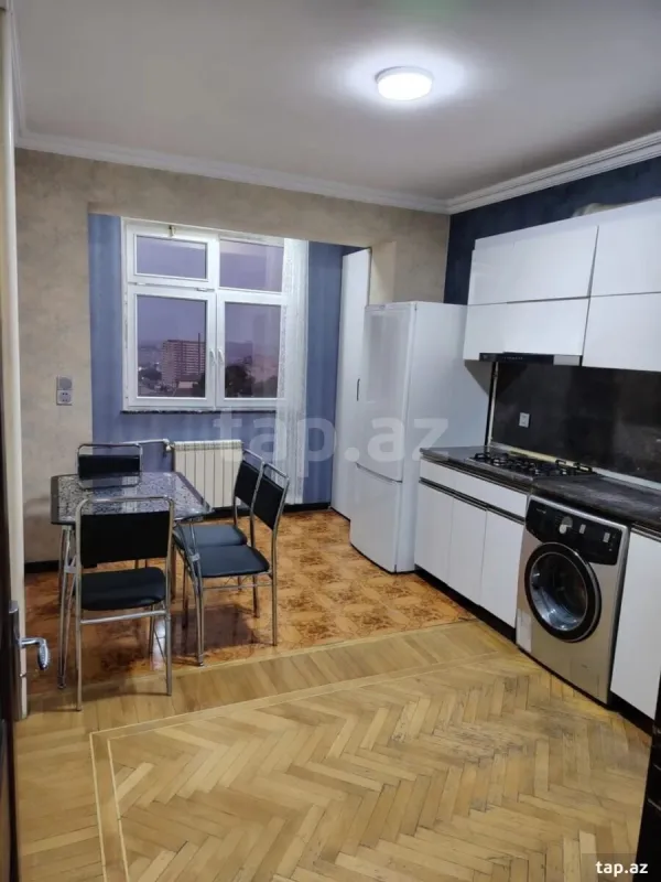 Kirayə verilir 2 otaqlı yeni tikili 65 m²