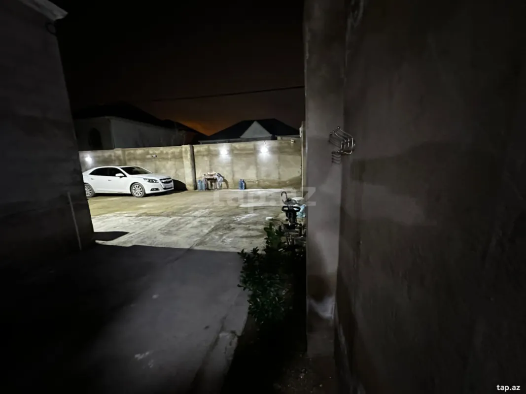Satılır 4 otaqlı həyət evi
