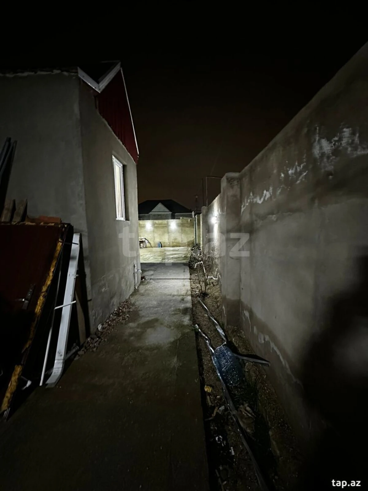 Satılır 4 otaqlı həyət evi