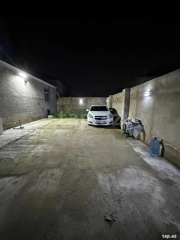 Satılır 4 otaqlı həyət evi