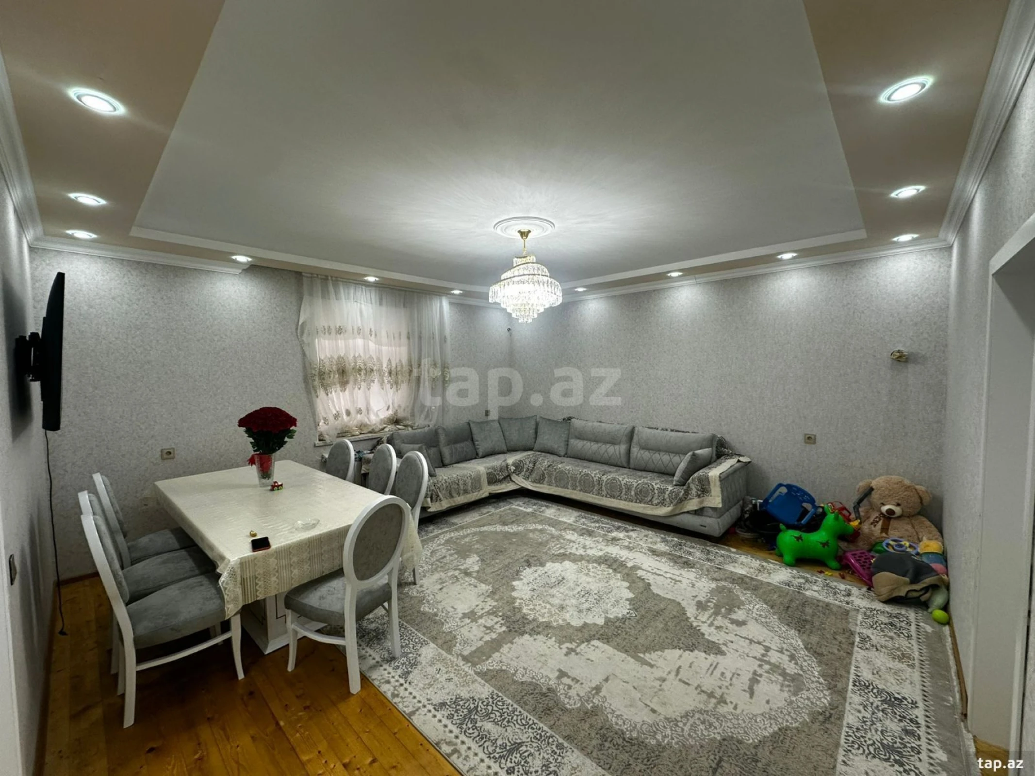 Satılır 4 otaqlı həyət evi