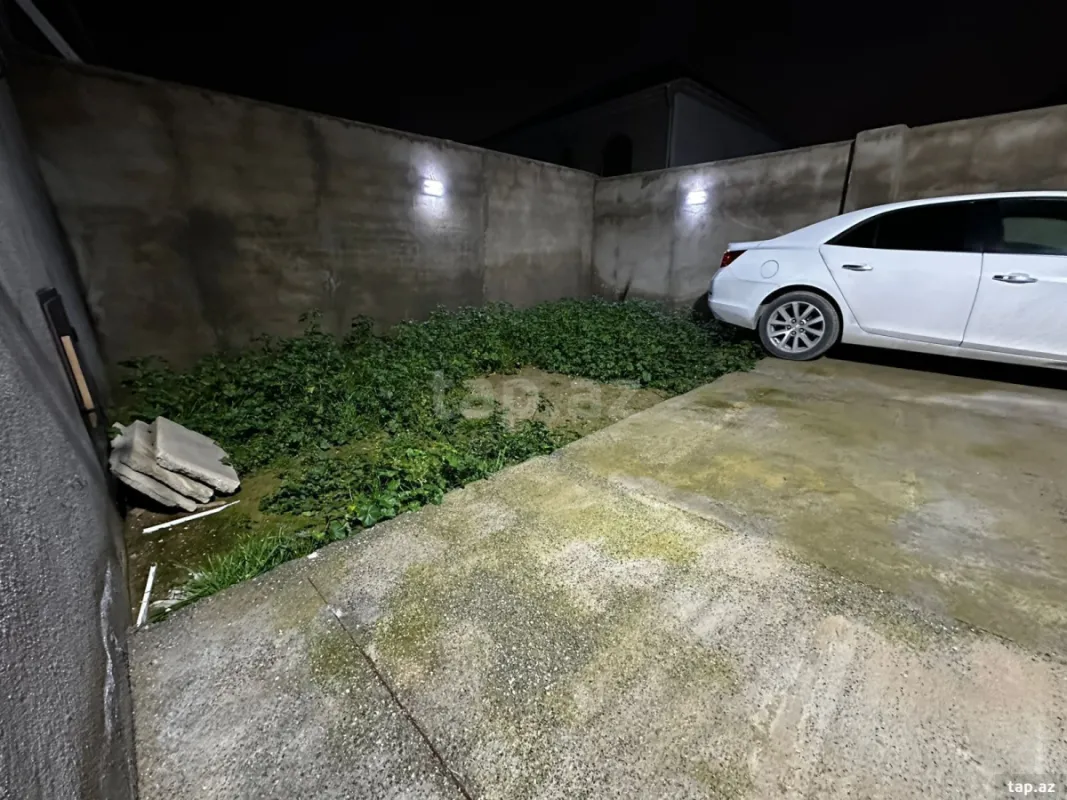 Satılır 4 otaqlı həyət evi