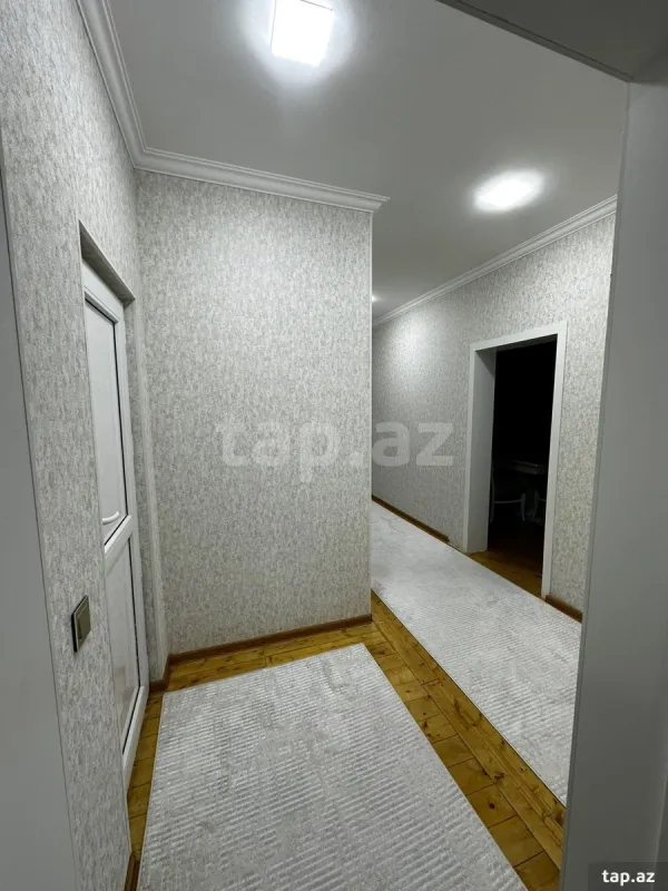 Satılır 4 otaqlı həyət evi