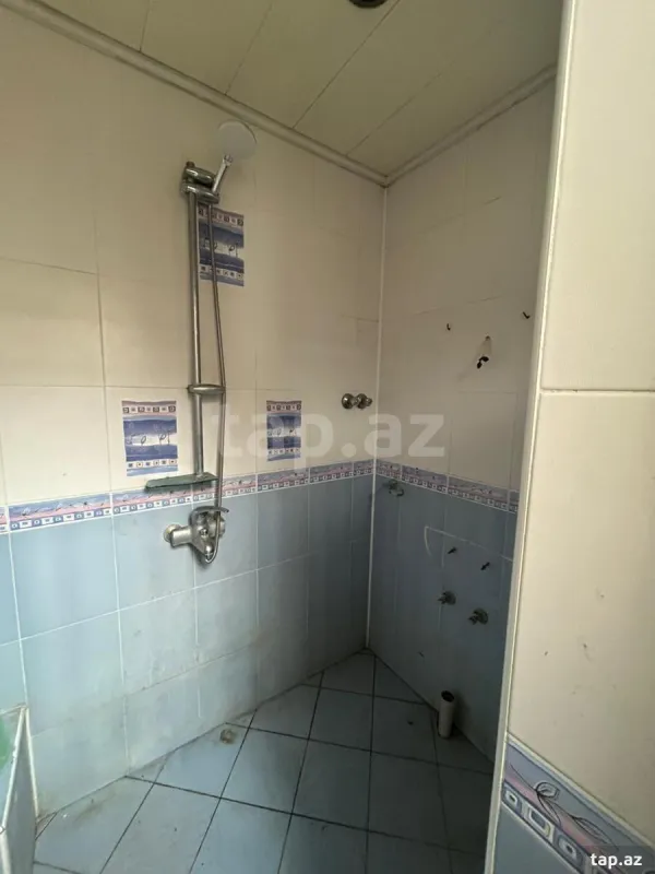 Kirayə verilir 1 otaqlı həyət evi