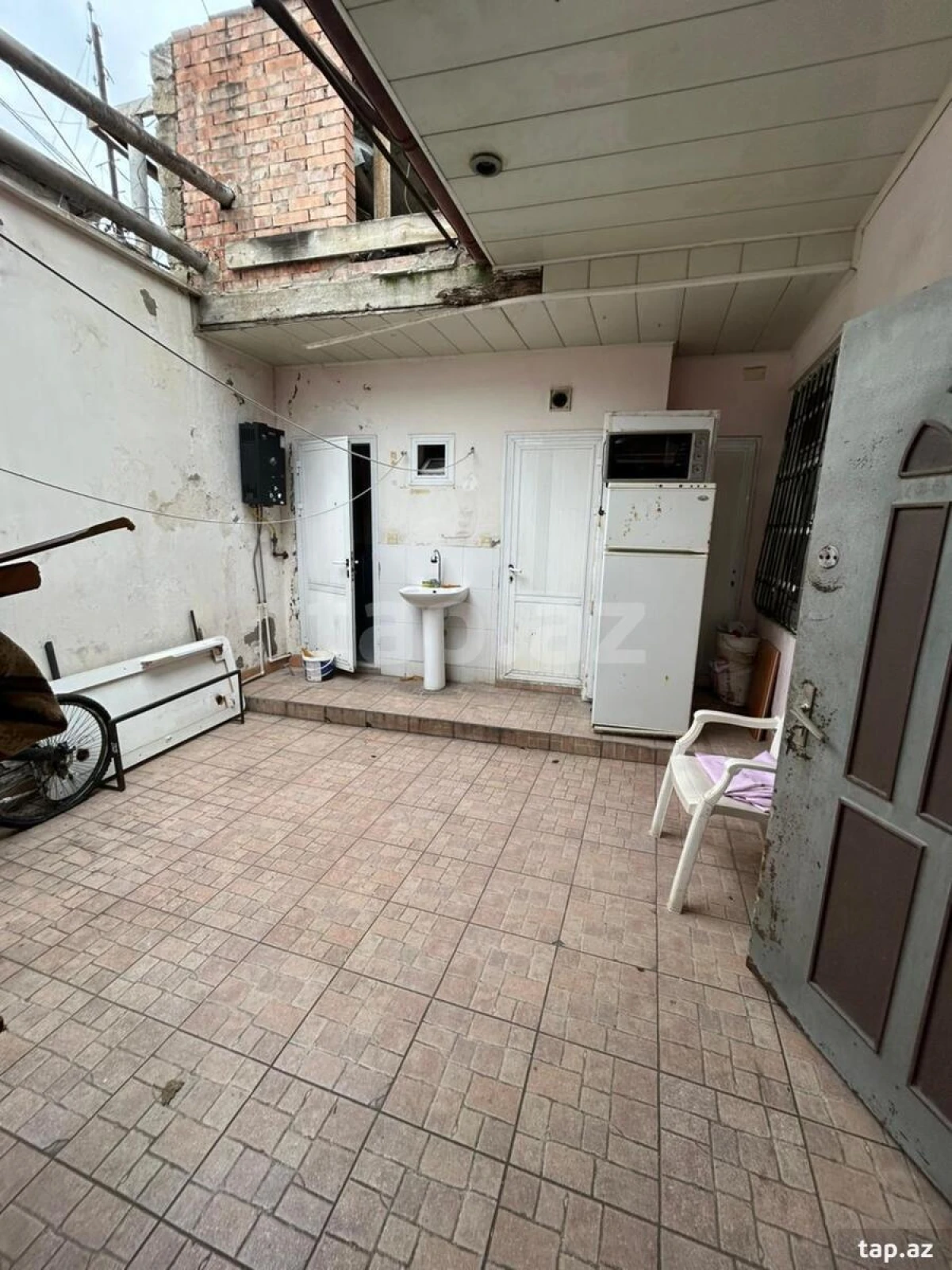 Kirayə verilir 1 otaqlı həyət evi