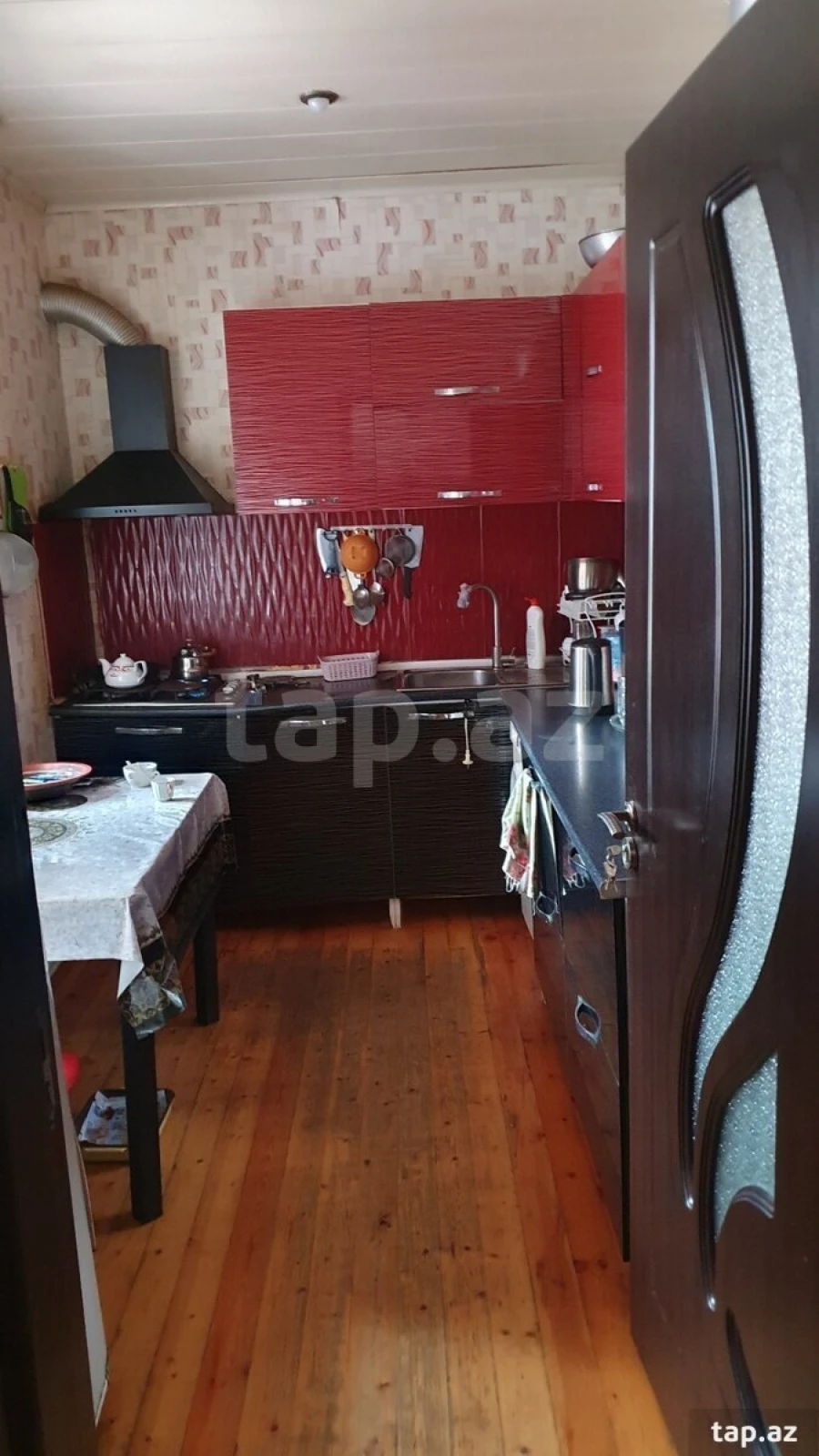 Kirayə verilir 3 otaqlı həyət evi