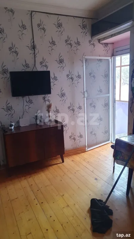 Kirayə verilir 3 otaqlı həyət evi