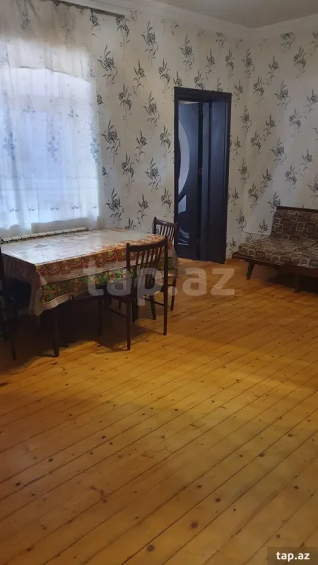 Kirayə verilir 3 otaqlı həyət evi