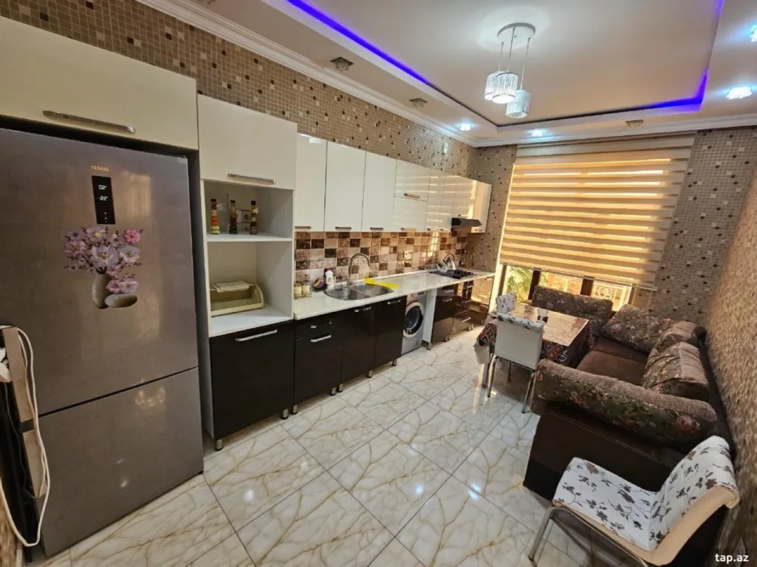 Kirayə verilir 5 otaqlı həyət evi