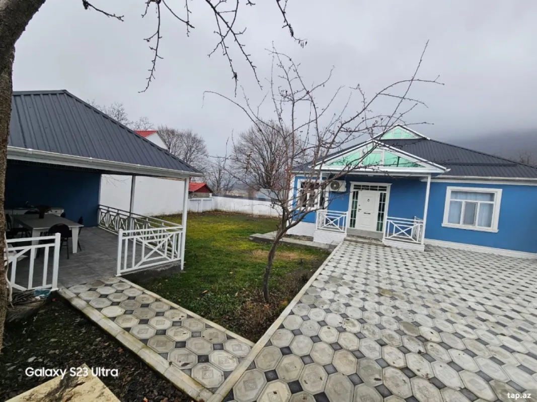 Kirayə verilir 3 otaqlı həyət evi