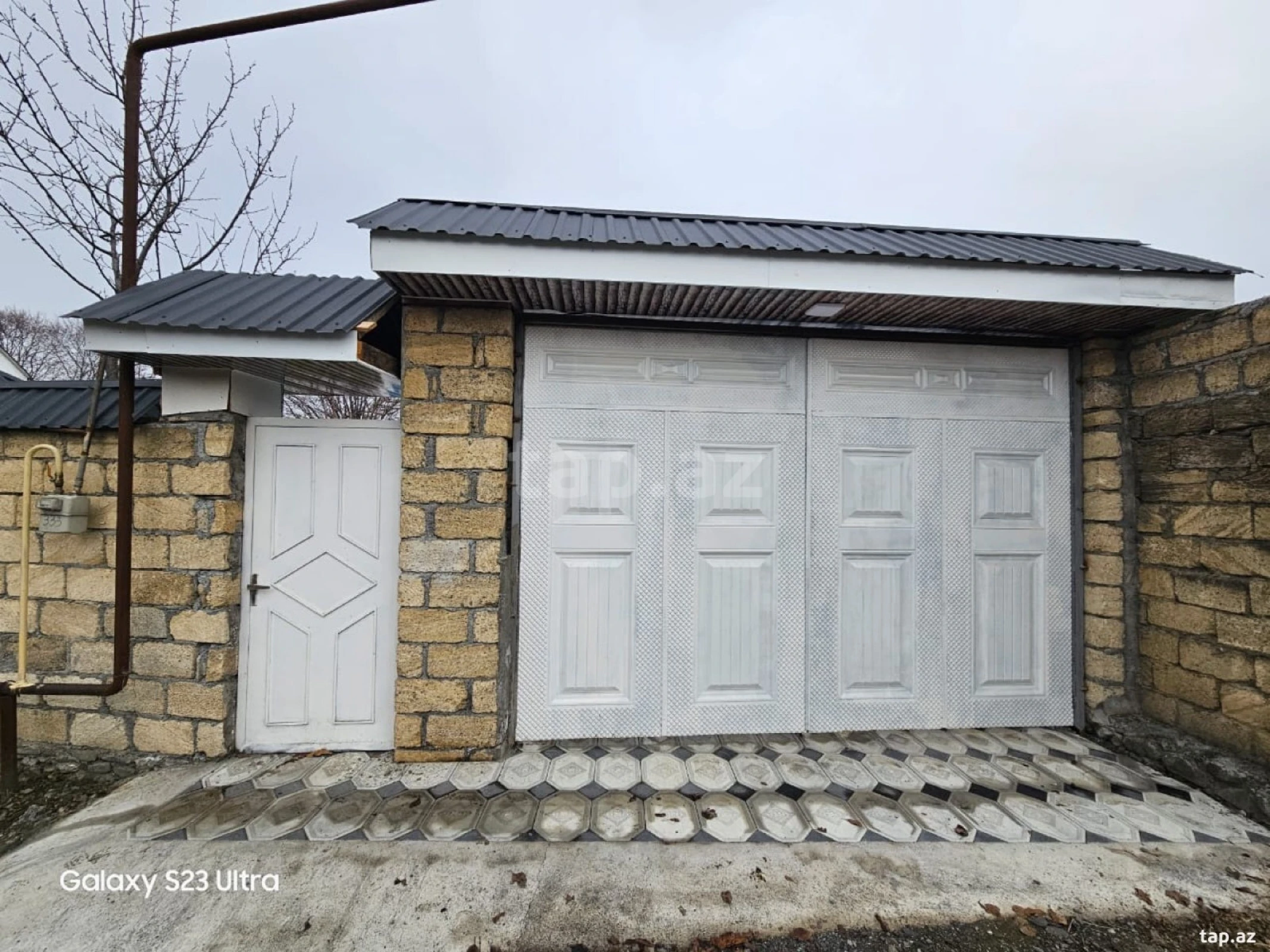 Kirayə verilir 3 otaqlı həyət evi