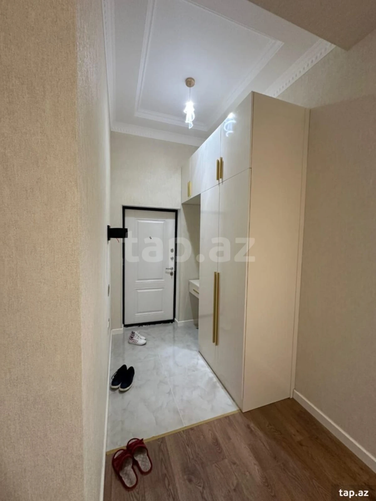 Kirayə verilir 3 otaqlı yeni tikili 100 m²