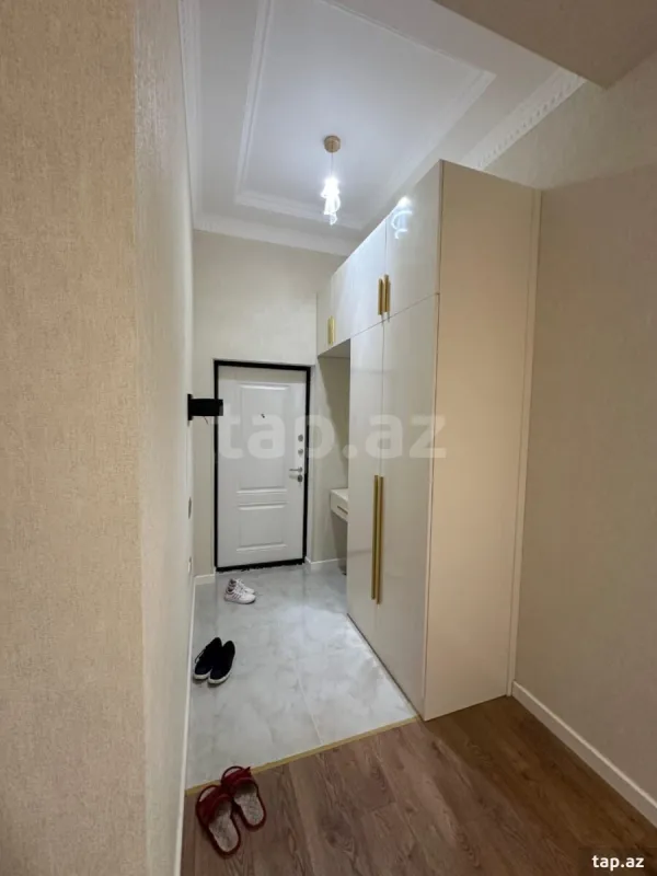 Kirayə verilir 3 otaqlı yeni tikili 100 m²