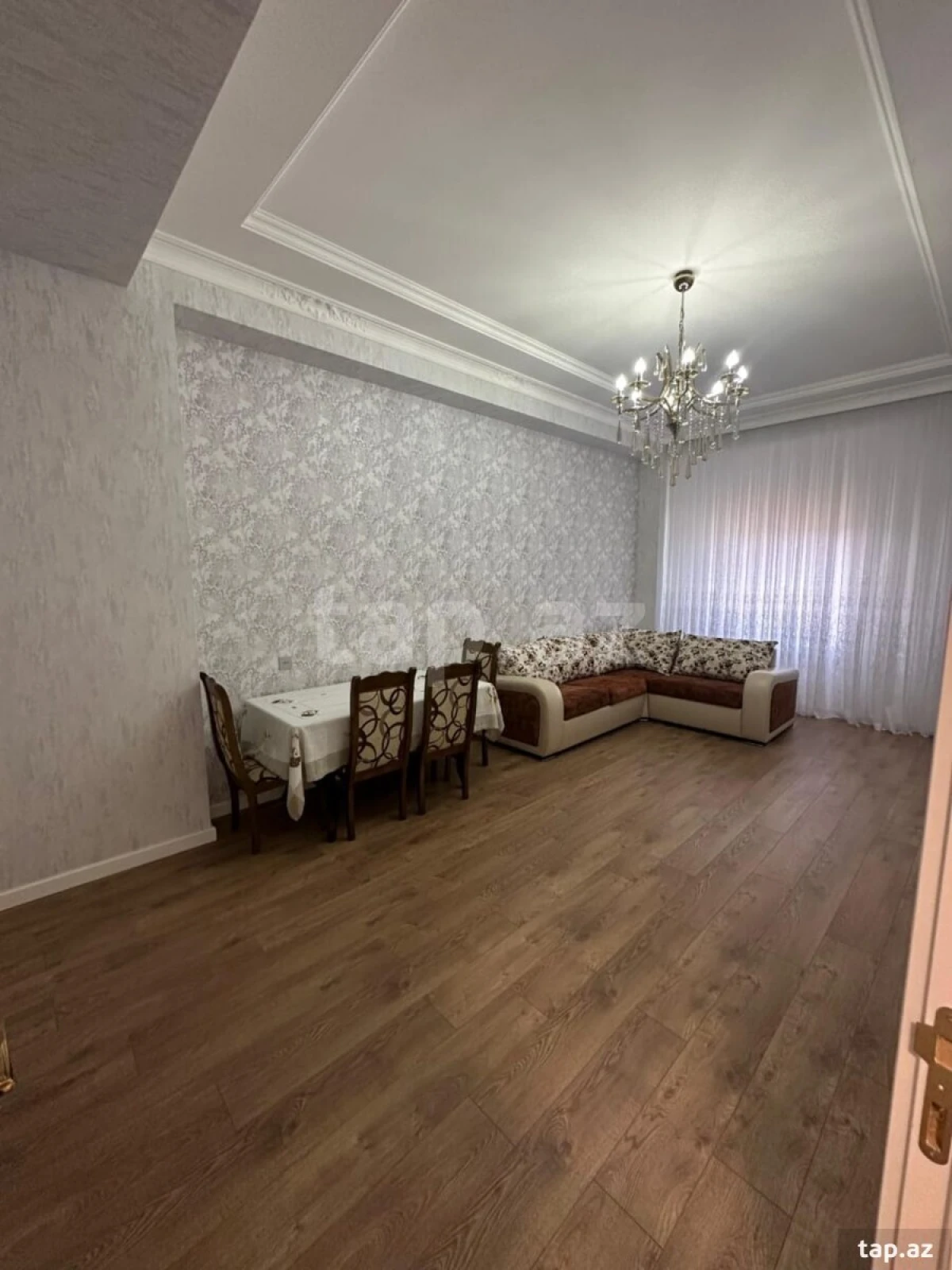 Kirayə verilir 3 otaqlı yeni tikili 100 m²