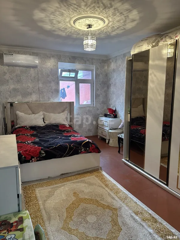 Satılır 3 otaqlı həyət evi