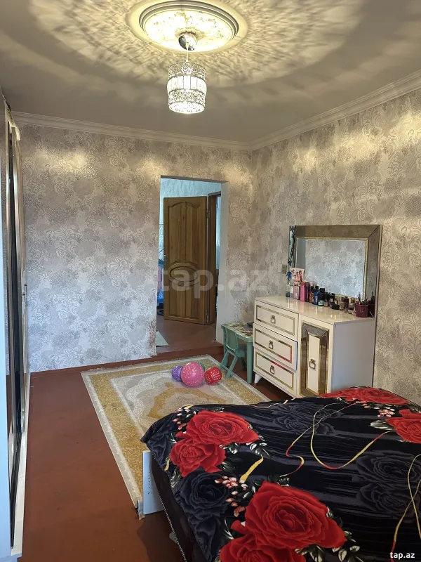 Satılır 3 otaqlı həyət evi