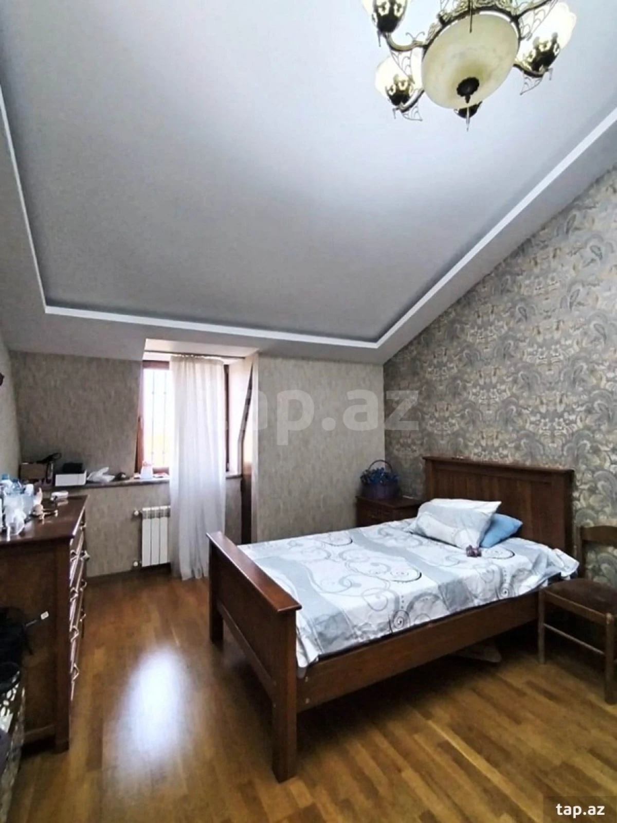 Satılır 5 otaqlı mənzil 150 m²