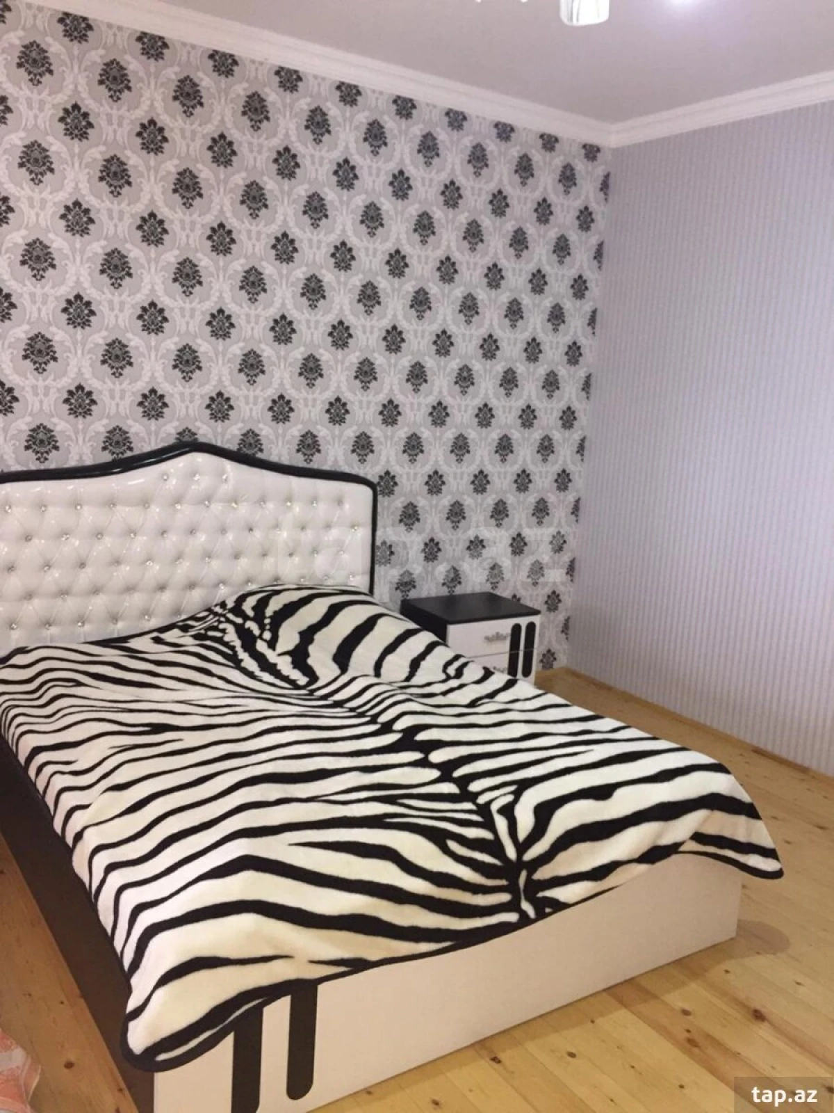 Satılır 4 otaqlı həyət evi