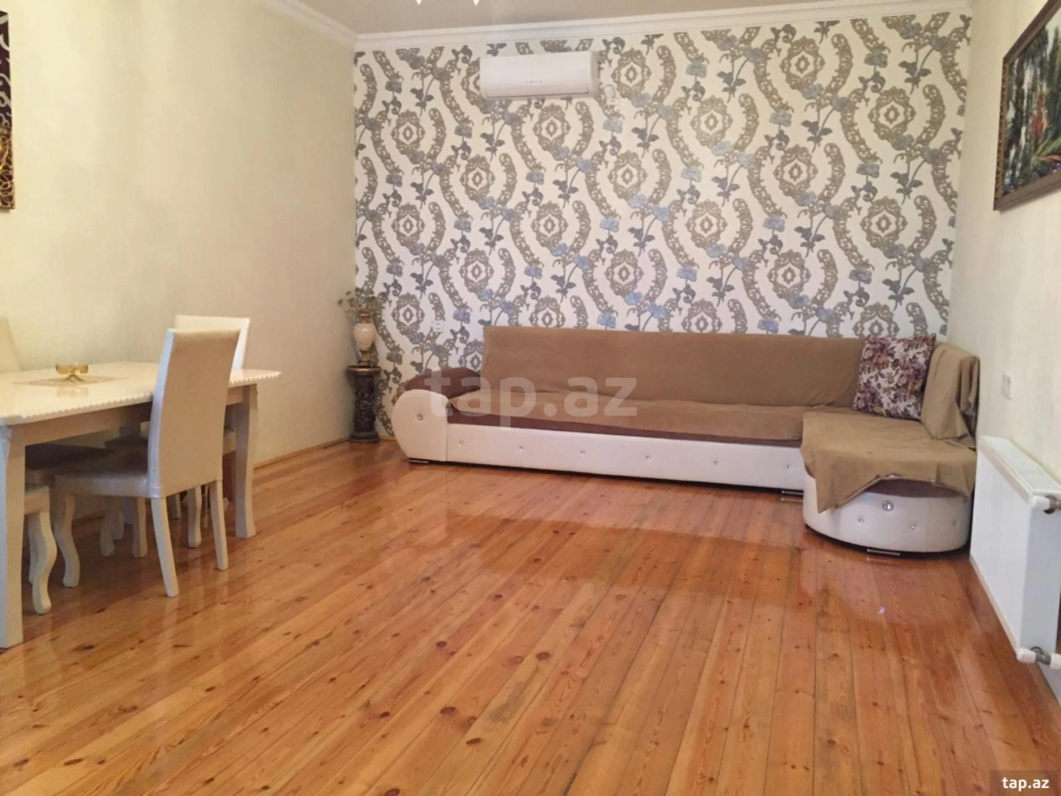 Satılır 4 otaqlı həyət evi