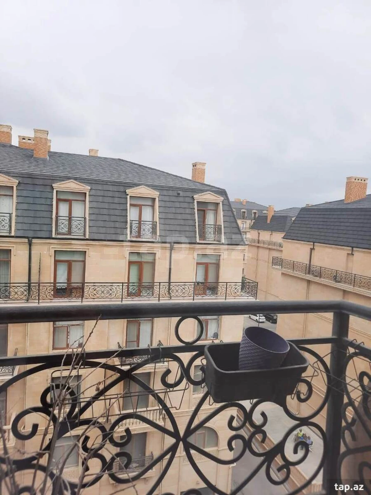 Kirayə verilir 4 otaqlı yeni tikili 160 m²