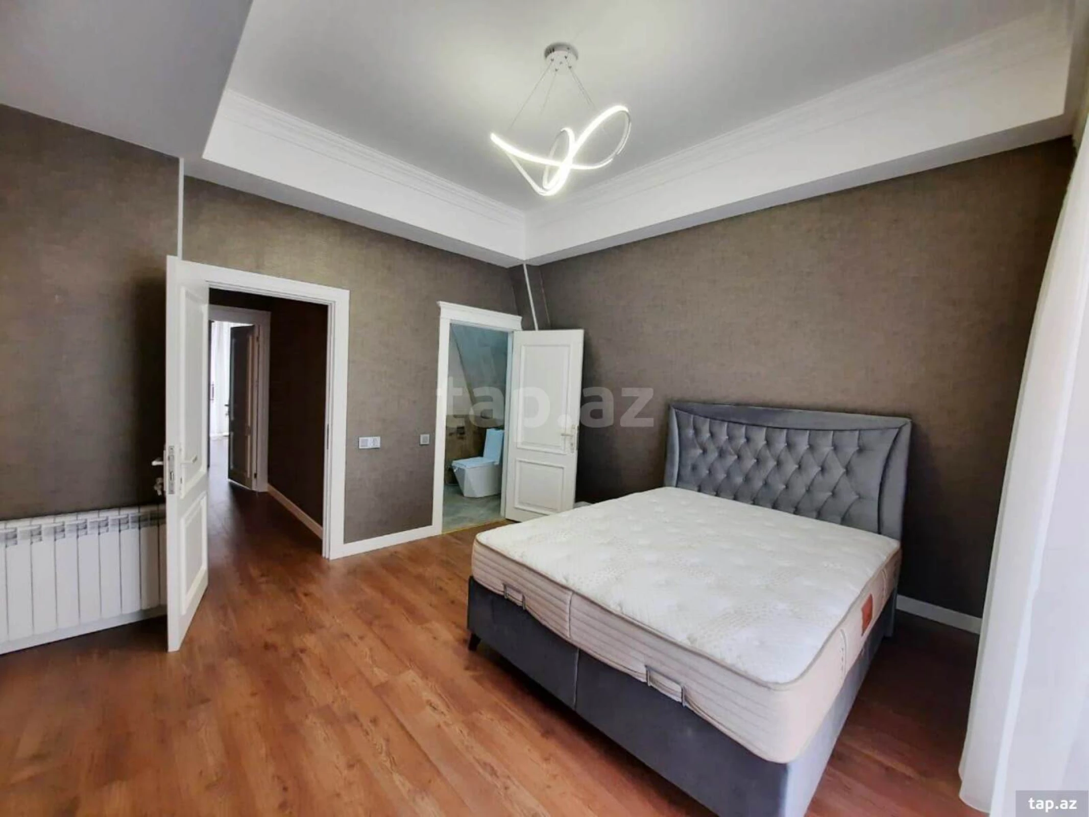 Kirayə verilir 4 otaqlı yeni tikili 160 m²