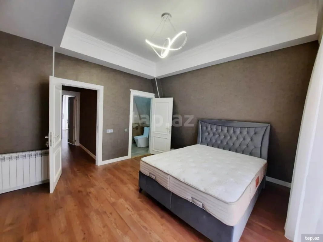 Kirayə verilir 4 otaqlı yeni tikili 160 m²