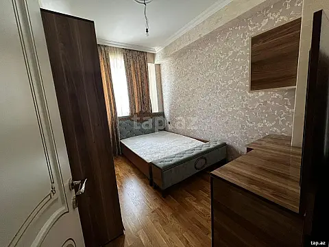 Kirayə verilir 2 otaqlı yeni tikili 70 m²