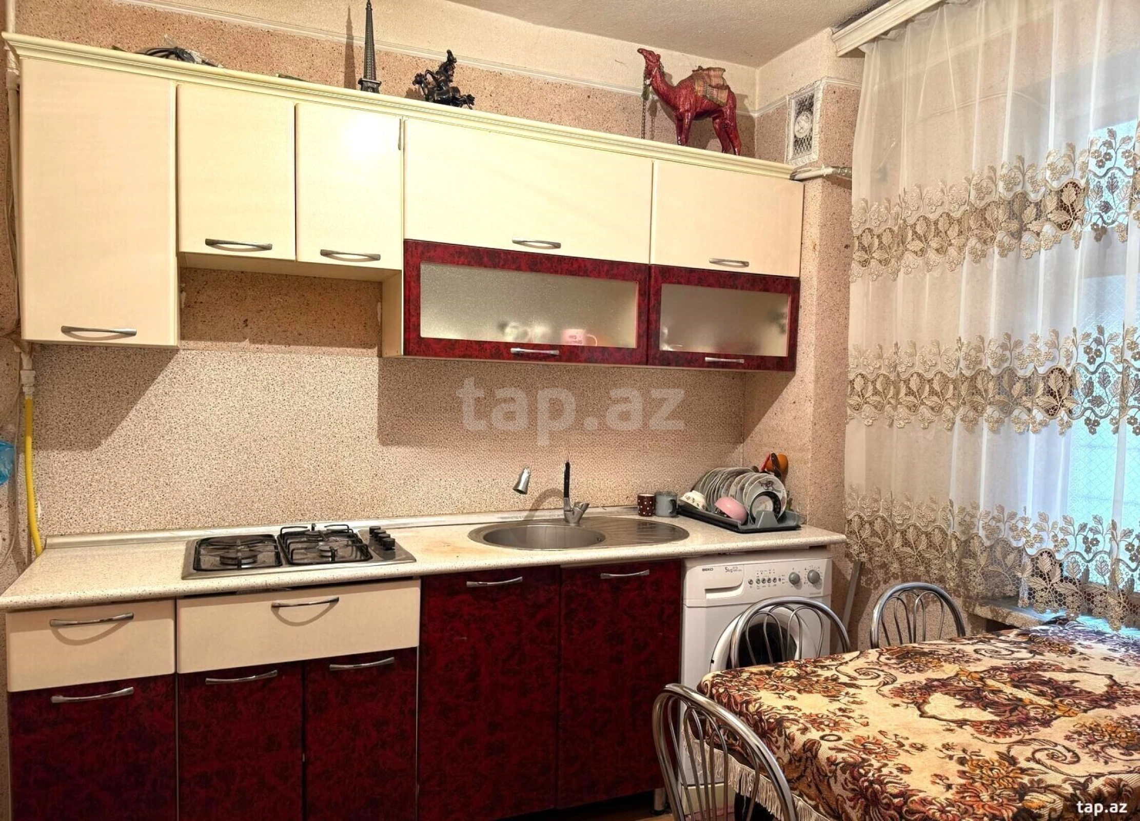 Satılır 3 otaqlı yeni tikili 85 m²