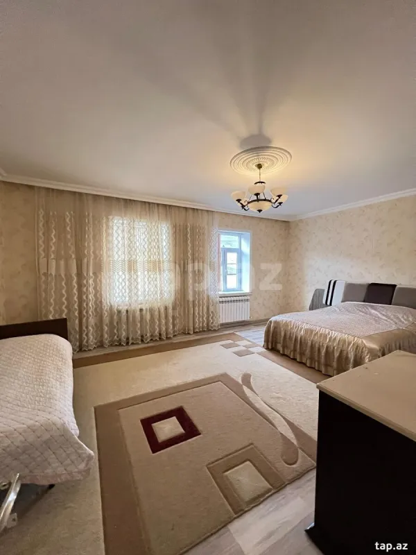 Kirayə verilir 5 otaqlı həyət evi