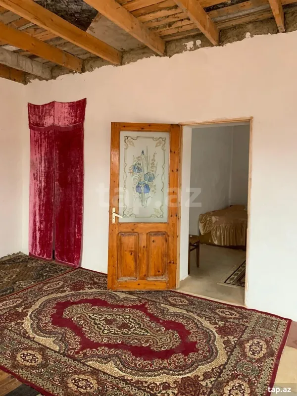 Satılır 4 otaqlı həyət evi