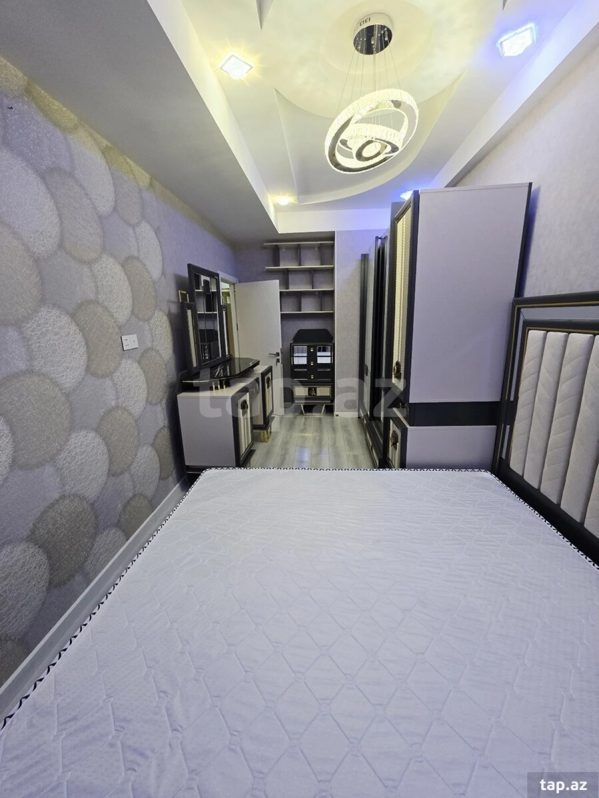 Satılır 2 otaqlı yeni tikili 65 m²