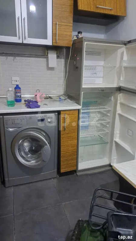 Kirayə verilir 2 otaqlı yeni tikili 60 m²