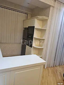 Kirayə verilir 3 otaqlı yeni tikili 65 m²