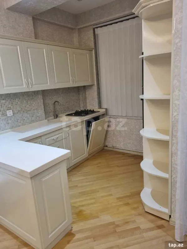 Kirayə verilir 3 otaqlı yeni tikili 65 m²
