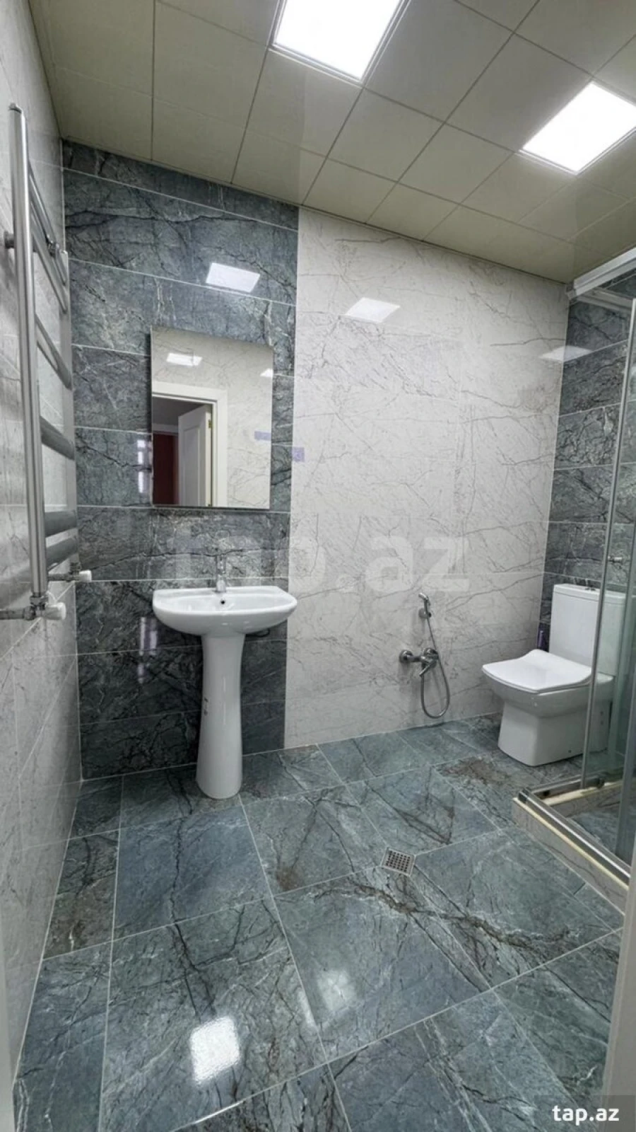 Kirayə verilir 2 otaqlı yeni tikili 46 m²