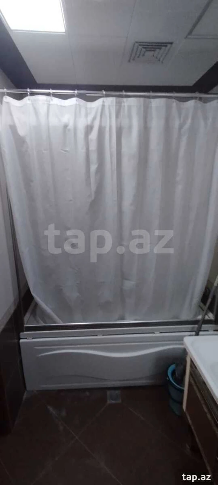 Kirayə verilir 3 otaqlı yeni tikili 100 m²